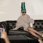 5c8b7ddc360000a61b6d3887