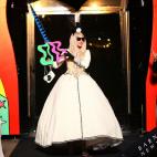 5c8b7dde230000dd0424df2a