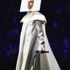 5c8b7de22300003000e85595