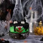 Para servir esta tarta en la noche de Halloween tienes antes que llevar a cabo 18 pasos. Aquí puedes verlos todos.