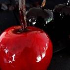 Iguales que las manzanas con las que la bruja envenenó a Blancanieves. Mira la receta en Cookpad.