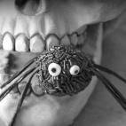 "Unas sencillas arañas, muy fáciles de hacer y con las que los niños se divertirán mucho", dice su autor. Encuentra la receta en Cookpad.