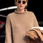 Un agente la descubri&oacute; a los 14 a&ntilde;os, cuando la actriz abandon&oacute; la escuela para hacer audiciones en Nueva York. Con 16 a&ntilde;os obtuvo su primer papel en televisi&oacute;n.