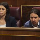 La portavoz del grupo de Unidos Podemos en el Congreso, Irene Montero, y el secretario general del partido, Pablo Iglesias.