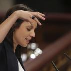 Montero gesticula durante su intervenci&oacute;n, con la que ha comenzado en el Congreso el debate de la moci&oacute;n de censura.