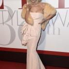 5c8b7fef3b000070066dbd70