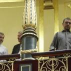 El exJemad Julio Rodr&iacute;guez y el fundador de Podemos Juan Carlos Monedero, en la tribuna de invitados del Congreso.