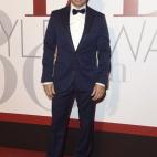 5c8b7ff62500000d04cad3ce