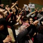 5c8adf45360000c81a6c3705