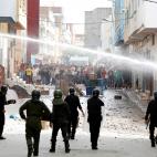 5c8adf4f230000dd0423dae2