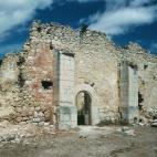 Este pueblo fantasma está rodeado de misterios desde que fue abandonado en torno a 1925, diezmado por numerosas epidemias. Desde entonces ocurren sucesos paranormales que ni los más valientes se atreven a presenciar, desde apariciones de espí...
