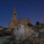Belchite es un escenario de innumerables acontecimientos inexplicables. Su declive vino propiciado por la Guerra Civil Española y, tras su abandono, hay quien afirma que se han manifestado presencias fantasmagóricas, en su mayoría lo hacen en...