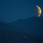 5c8a905b240000f404a33bc4