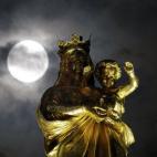 5c8a90602300003000e6b850