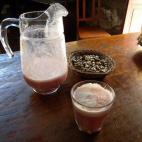 Esta cerveza típica de Perú se fermenta con saliva y el primer paso en su elaboración consiste en masticar y escupir granos de maíz. FOTO: Ryan McFarland/Flickr