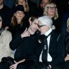 Tres veces fueron las veces en las que el protagonista de 'Crep&uacute;sculo' pos&oacute; para la c&aacute;mara del dise&ntilde;ador aleman como imagen de Dior.