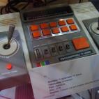 Esta consola es de la empresa alemana Universum y contaba con sus propios cartuchos.