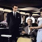 Kino. Die Strohpuppe, Woman Of Straw, Die Strohpuppe, Woman Of Straw, ?, Sean Connery, Ralph Richardson, Gina Lollobrigida Aber Anthony (Sean Connery,2vl) hat nicht damit gerechnet, dass sich Maria (Gina Lollobrigida) tatsaechlich in seinen Onke...