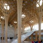 Nine Bridges Country Club / Shigeru Ban Architects (Corea del Sur): "Se trata de un nuevo club para un campo de golf situado a dos horas de Seúl en coche. Está compuesto por tres edificios: el principal para miembros habituales, un área para ...