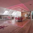 The Number 6 / Building (Italia): "The Number 6, la renovación de Palazzo Valperga Galleani, es una de las mejores representaciones del rescate arquitectónico, del respeto al patrimonio cultural, la tecnología, la elegancia y el sentido de l...