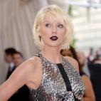 Le encanta tener una conexión cercana con sus fans, y hacerlos partícipes de su vida y éxito. Su nick es TaylorSwift.