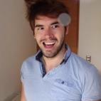 Más conocido por su usuario de YouTube, HolaSoyGermán, este chileno cuenta cosas de su día a día, sus mascotas, sus vídeos y otros muchos asuntos. Su nick es germanchelo182.