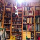 @belartxa Hauxe da nire liburutegia! #mibiblioteca pic.twitter.com/chL0cNhtuH