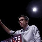 5. Es licenciado en Ciencias Políticas por la Universidad Complutense.