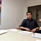 16. Suele escribir con boli Bic azul