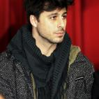 EL ACTOR HUGO SILVA ( CON UN PAÃUELO PALESTINO )DURANTE LA PRESENTACION DE LA OBRA TEATRAL " HAMLET " EN MADRID 10/02/2009 MADRID