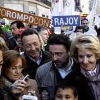 5c8a9f8e250000bd0581667f