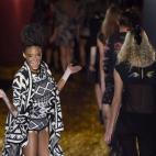 Desfile de la firma catalana Desigual en la 61ª Mercedes Benz Fashion Week Madrid.