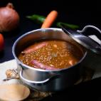 ▶️ Ingredientes (para 3-4 personas): unos 200 gramos de lentejas, dos dientes de ajo, dos tomates, media cebolla, Un pimiento verde, una zanahoria, un par de chorizos oreados (o similar), aceite de oliva, s...