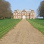 5c8b1000250000e203c9f551