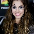 5c8ad8ee20000043046fdb83