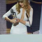 5c8a4138360000c81a6b3ba6