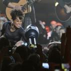 5c8a4139250000bd0580e687