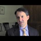 "El consejo me lo dio Clint Williams, el redactor jefe de uno de los periódicos donde trabajé. Casi al final de un verano. Se acababa el contrato y yo pensaba en otras ofertas de trabajo. ¿Qué te hace feliz?, me preguntó". Clint tenía un...