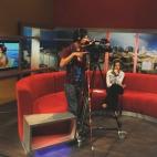 Estudios de Tolo, la televisión privada y moderna de Afganistán. Fue la primera TV afgana en producir una telenovela, y cada año organizan Afghan star, un reality show que busca a los mejores cantantes del país. En sus estudios, fuera de cá...