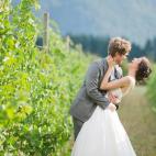 "Puede que no sea la foto más bonita o inspiradora, pero es mi favorita porque representa todo lo que amo de la fotografía de bodas. Decidí dedicarme a esto porque quiero regalar a mis clientes el recuerdo de cómo se sintieron en ese día ta...
