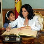 5c8b11783b000002076ce5a3