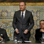 El presidente de la Comunidad Valenciana, Alberto Fabra, llegó al poder por la caída de Francisco Camps. De carácter discreto y sin palabras rudas, Fabra tampoco escapa a las polémicas. La contratación de un asesor personal para mejorar su...