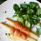 Esta elaboraci&oacute;n, adem&aacute;s de ser muy sencilla, no lleva apenas tiempo. La gracia se la da la vinagreta que corona el plato. Puedes aprender a prepararlo aqu&iacute;.