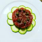 En 30 minutos puedes tenerlo preparado. Adem&aacute;s de los ingredientes principales lleva semillas de s&eacute;samo, aceite de oliva, salsa de soja, jugo de lim&oacute;n y, si se quiere, gotas de tabasco. Lee la receta completa en CookPad.