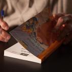 5cb45f211f0000c6007f1c0f