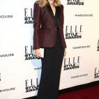 5c8b7483240000f404a4c29a