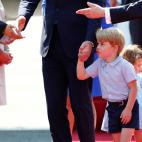 A su llegada al aeropuerto de Tegel, en Berl&iacute;n, el 19 de julio de 2017.