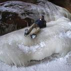 5c8b74762500000704cab5cc