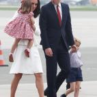 A su llegada al aeropuerto de Varsovia, Polonia, el 17 de julio de 2017.