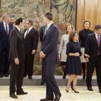 5c8a41c3360000c81a6b3c48